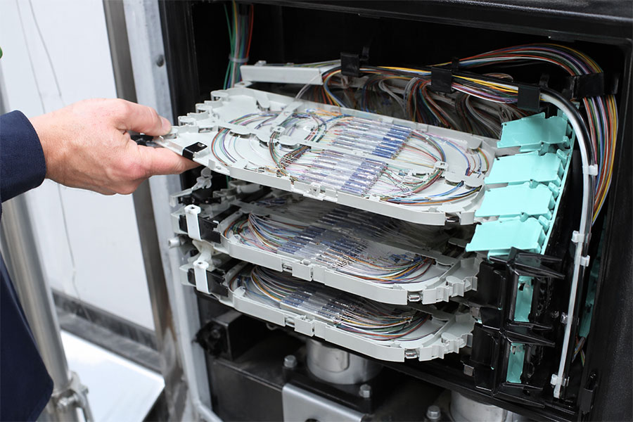 fiber optic splice cabinet